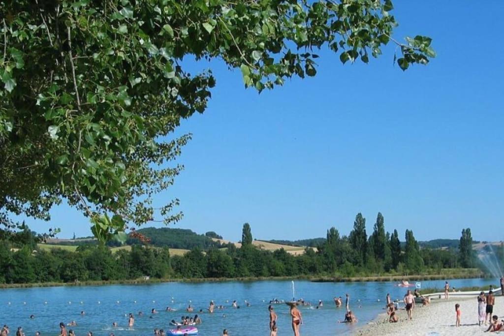Grande Maison Avec Vue Sur Le Lac Saramon Buitenkant foto